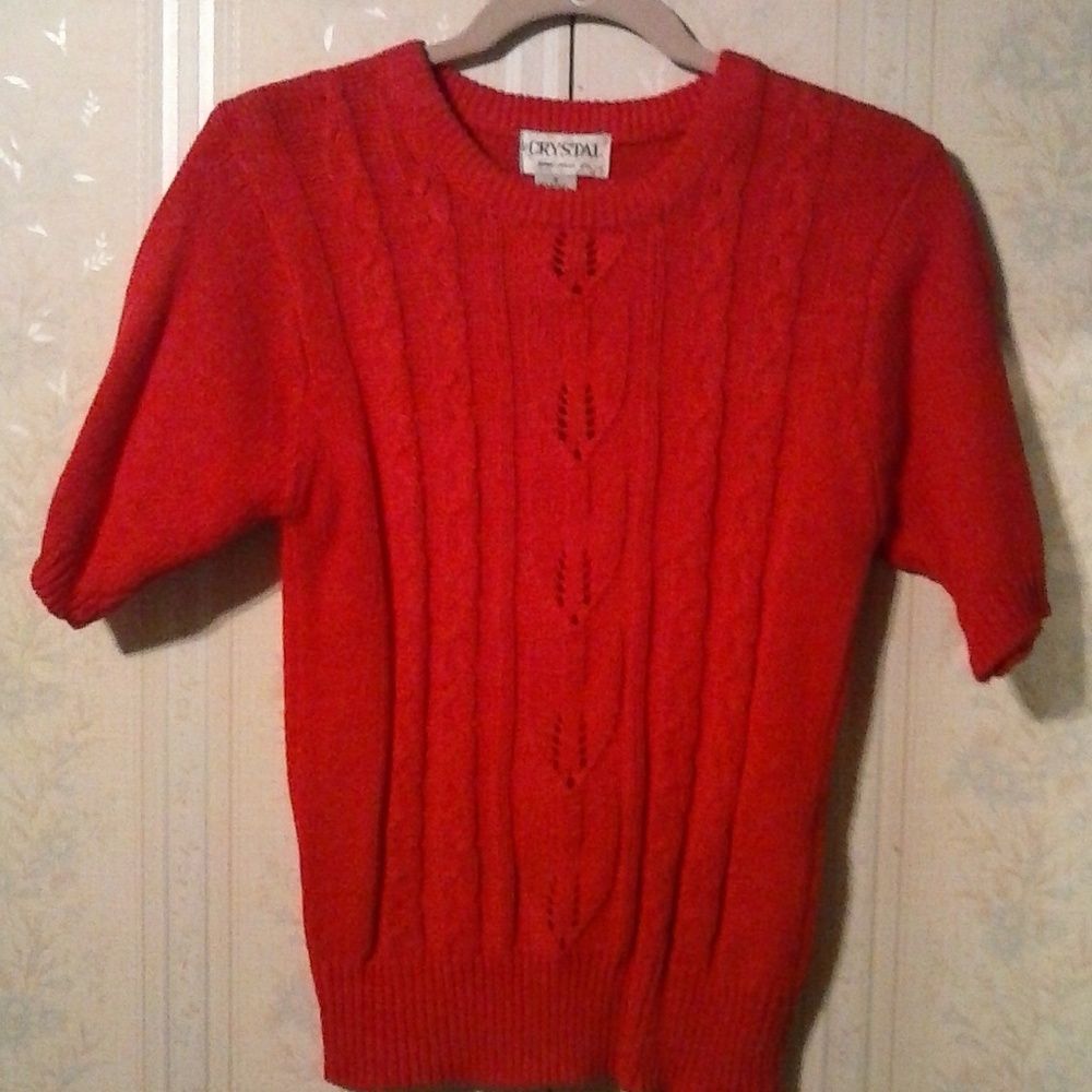 CRYSTAL WOMEN'S RED TEXTURED SHORT SLEEVE SWEATER